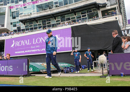 Emerald, Leeds, Royaume-Uni. 17 juillet 2018. 17 JUILLET 2018 , Emerald, Leeds, 3ème série d'ODI Royal London, England v France, l'Angleterre à pied comme ils décident de poursuivre l'Inde Crédit : News Images /Alamy Live News Banque D'Images