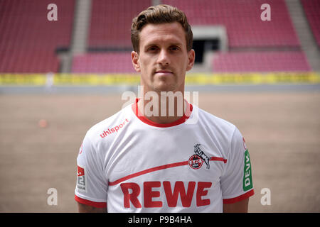 Cologne, Allemagne. 09 juillet, 2018. Deuxième Bundesliga, séance photo de 1. Le FC Cologne pour la saison 2018/2019 au stade RheinEnergie. Simon de Cologne Zoller. Credit : Henning Kaiser/dpa/Alamy Live News Banque D'Images