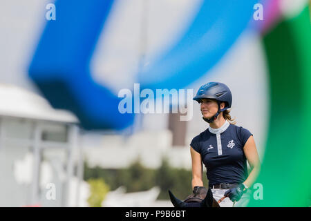 Aix-la-Chapelle, Allemagne. 17 juillet, 2018. CHIO, Equitation, saut. Le cavalier allemand Simone Blum sur le cheval Con Touch. Crédit : Rolf Vennenbernd/dpa/Alamy Live News Banque D'Images