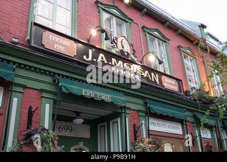 J UN Moisan est la plus vieille épicerie en Amérique du nord, situé dans la ville de Québec Canada Banque D'Images