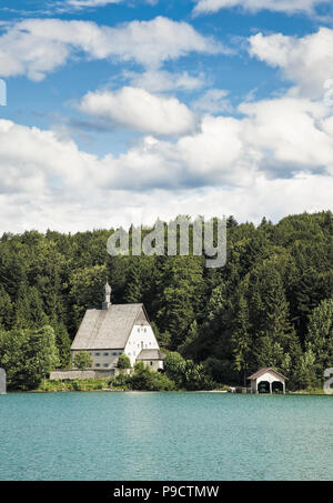 Maison sur le lac de Walchensee, Bavière, Allemagne du Sud, de l'Europe Banque D'Images