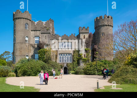 Malahide Castle, près de Dublin, Irlande, Europe Banque D'Images