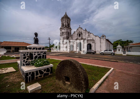 La Basílica Menor de Santiago Apóstol de Natá au Panama Banque D'Images