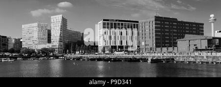 Vue sur Salthouse Dock, Royal Albert Dock, George's Parade, Pier Head, UNESCO World Heritage Site, Liverpool, Merseyside, England, UK Banque D'Images