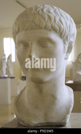 La dynastie des Julio-claudiens Prince. Buste. En. Première moitié du Ier siècle ap. Du théâtre de Tarraco. Musée Archéologique National. Tarragone. La Catalogne, Espagne. Banque D'Images