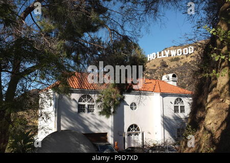 La célèbre icône culturelle américaine Hollywood Sign Banque D'Images