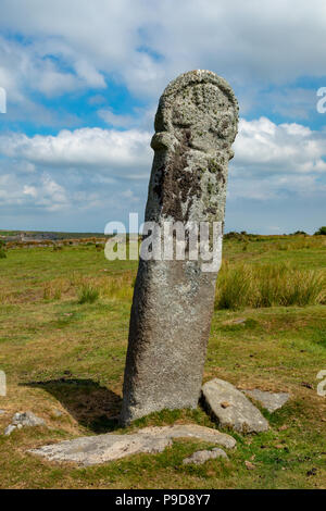 Sbires Cornwall Bodmin Moor Angleterre Juillet 12, 2018 La croix Longstone, également connu sous le nom de Long Tom Banque D'Images