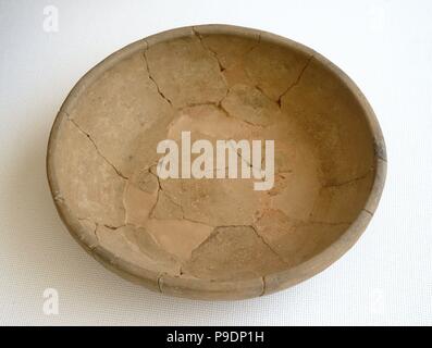 Le bac. 5ème ANNONCE de siècle. Les céramiques produites en Afrique du Nord. Art de la table. Dump de Romain Villa Romana street, Tarragone, Espagne. Musée Archéologique National. Tarragone. L'Espagne. À l'intérieur. Banque D'Images