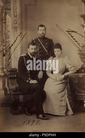 L'Empereur Nicolas II avec Grand-duc Alexandre Mikhaïlovitch de Russie et son épouse, la grande-duchesse Xenia Alexandrovna de Russie. Musée : collection privée. Banque D'Images