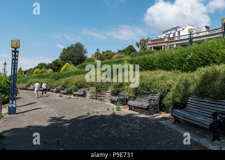 Pathway à Southend on sea's Cliff Gardens, sous le westcliff hotel. Banque D'Images