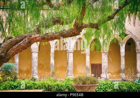 Cloître saint François à Sorrento , Italie. Banque D'Images