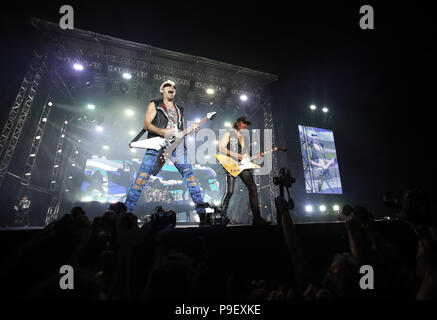 Athènes, Grèce. 16 juillet, 2018. Le groupe de rock allemand Scorpions, effectuer dans un concert intitulé "Une fois dans une vie" au stade Panathénaïque d'Athènes, Grèce, le 16 juillet 2018. ©Elias Verdi/Alamy Live News Banque D'Images