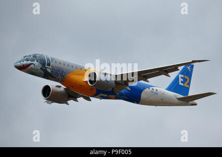 Farnborough, Royaume-Uni. 17 juillet 2018. Les grands constructeurs ont montré l'agility et maneuverabilty de leurs derniers appareils durant le vol d'aujourd'hui afficher . Credit : Uwe Deffner/Alamy Live News Banque D'Images