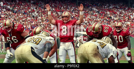 San Francisco, Californie, USA. 14Th Sep 1997. San Francisco 49ers vs New Orleans Saints à Candlestick Park Dimanche, 14 Septembre, 1997. 49ers beat Saints 33-7. San Francisco 49ers quarterback Steve Young Crédit : Al Golub/ZUMA/Alamy Fil Live News Banque D'Images