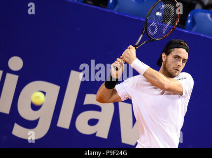 Umag, Croatie. 17 juillet, 2018. Marco Trungelliti hits de l'Argentine un retour contre Franko Skugor de Croatie au cours de la première série de 2018 Plava laguna ATP tennis Umag Croatie tournamet à Umag, Croatie, le 17 juillet 2018. Marco Trungelliti a gagné 2-0. Credit : Marko Prpic/Xinhua/Alamy Live News Banque D'Images