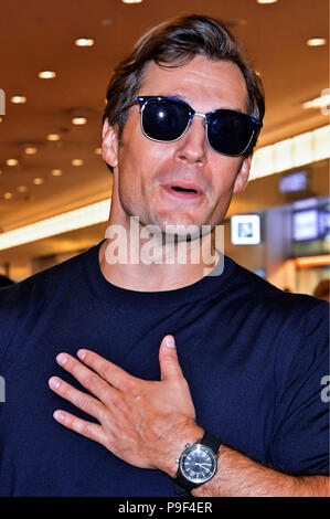 Tokyo, Japon. 17 juillet, 2018. Henry Cavill à l'arrivée de la 'Mission : Impossible - Fallout' jette à l'Aéroport International de Tokyo. Tokyo, 17.07.2018 | Conditions de crédit dans le monde entier : dpa/Alamy Live News Banque D'Images