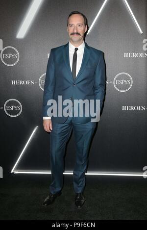États-unis 17 Juillet, 2018. 17 juillet 2018 - Los Angeles, Californie - Tony Hale. Héros au ESPYS tenue au marché de la ville Maison sociale . Crédit photo : PMA/AdMedia Crédit : PMA/AdMedia/ZUMA/Alamy Fil Live News Banque D'Images