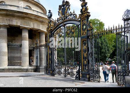 Rotonde, dans le Parc Monceau, (1787) construite dans le cadre du mur de l'Farmers-General - Paris - France Banque D'Images