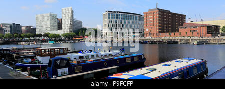 Vue sur Salthouse Dock, Royal Albert Dock, George's Parade, Pier Head, UNESCO World Heritage Site, Liverpool, Merseyside, England, UK Banque D'Images