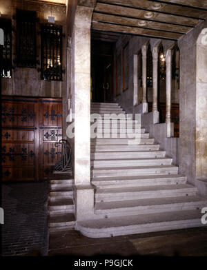 Escalier d'entrée et de transport du Palais Güell de Barcelone, ? ?1886-1889 par Antoni Gaudí… Banque D'Images