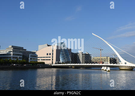 Samuel Beckett pont en face de la CCD à Dublin, Irlande Banque D'Images