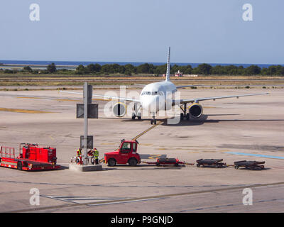 Un Airbus A320 appartenant à Vueling.com Banque D'Images