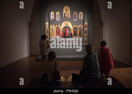 Piero Della Francesca fresques dans le Museo Civico, Arezzo, Toscane, Italie. Juin 2018 Le Polyptyque de la miséricorde les fresques récemment restaurées Banque D'Images