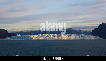 Glacier, Scoresby Sound, Groenland Banque D'Images