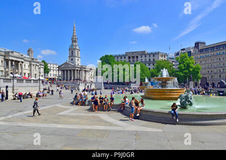 Trafalgar Square, un jour ensoleillé de juillet. Londres, Angleterre, Royaume-Uni. Banque D'Images