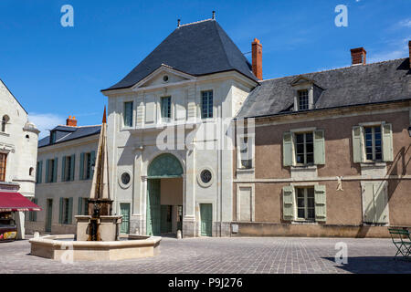 L'Abbaye de Fontefraud le portail de la Loire France Banque D'Images