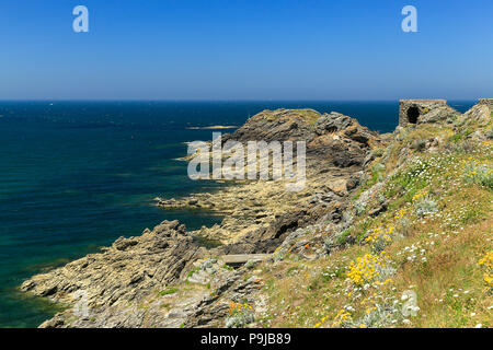Les belles baies et les roches de la côte nord de la Bretagne autour de Saint Lunaire près de Dinard. Banque D'Images