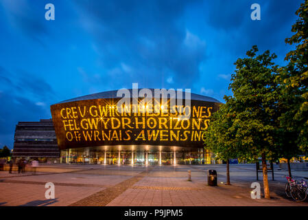 Welsh Millenium Center, architecte Percy Thomas, centre d'événements, l'heure bleue, Cardiff, South Glamorgan, Wales, Royaume-Uni Banque D'Images