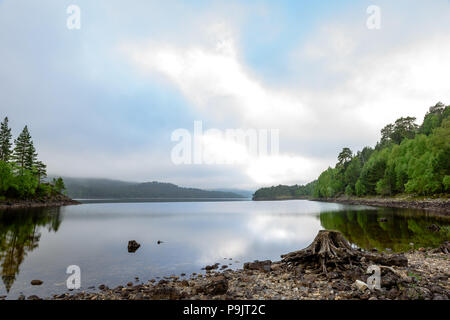 Paysage écossais. Beau ciel au-dessus de l'Écosse. Waterscenic . Banque D'Images