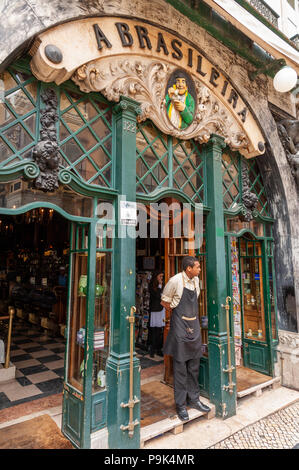 Café Brasileira, Lisbonne, Portugal Banque D'Images