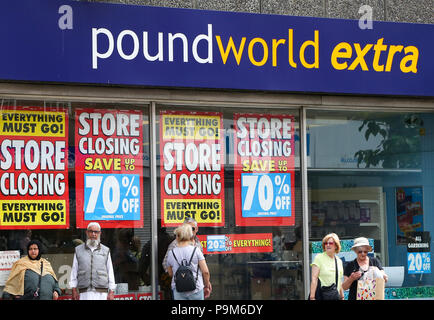 Le bois vert. Le nord de Londres. UK 19 juillet 2018 Poundworld - Extra, la chaîne de magasins d'escompte à Wood Green, au nord de Londres pour fermer en 5 jours après être allé à l'administration en juin 2018 après avoir lutté avec l'augmentation des coûts, et la faible confiance des consommateurs. Credit : Dinendra Haria/Alamy Live News Banque D'Images