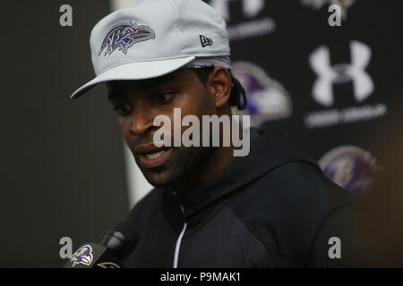 Baltimore Ravens WR Michael Crabtree (15) sur le podium après la pratique durant la première journée de formation camp de la saison 2018 à Armour Performance Center à Owings Mills, MD Le 19 juillet 2018. Photo/ Mike Buscher/Cal Sport Media Banque D'Images