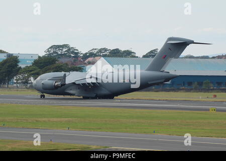 ZZ171, un Boeing C-17A Globemaster C1 utilisés par la Royal Air Force (RAF), à l'aéroport de Prestwick en Ayrshire. Banque D'Images