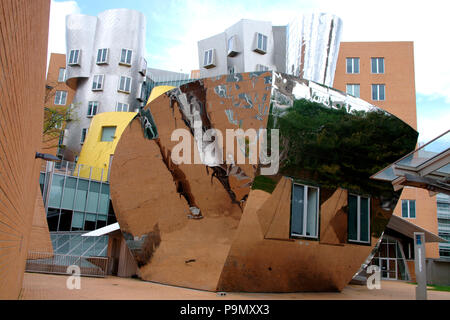 Le Ray et Maria Stata center du Massachusetts Institute of Technology (MIT) conçu par Frank Gehry Banque D'Images