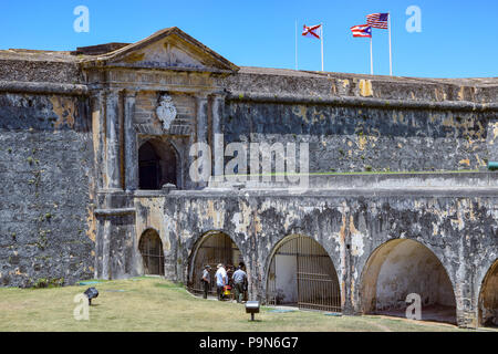 San Juan, Porto Rico - 02 Avril 2014 : La vue de la face de Castillo San Felipe del Morro à Old San Juan. Banque D'Images