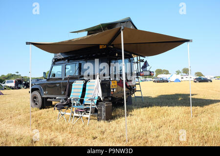 Juillet 2018 - Land Rover 110 camping-dans le domaine pour les 25 Goodwood Festival of Speed 25e année Banque D'Images