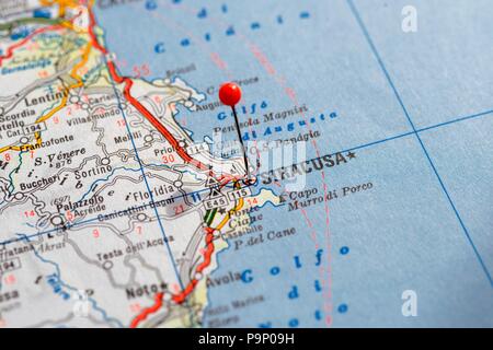 Suède Stockholm, 07 avril 2018 : les villes européennes sur la carte série. Libre de Syracuse Banque D'Images
