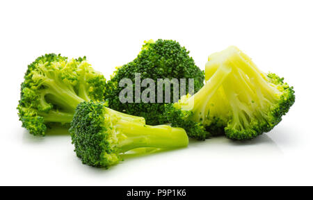 Le brocoli vapeur isolé sur fond blanc 4 pièces Banque D'Images