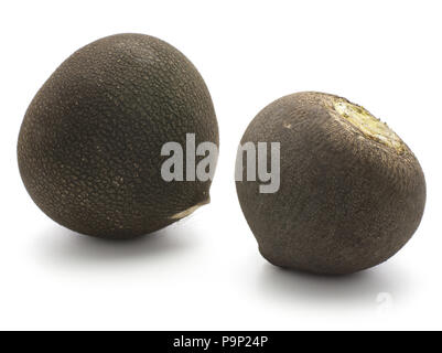 Deux ampoules de radis noir isolé sur fond blanc Banque D'Images