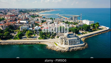 Vue aérienne Drone de Constanta City à la mer Noire en Roumanie Banque D'Images