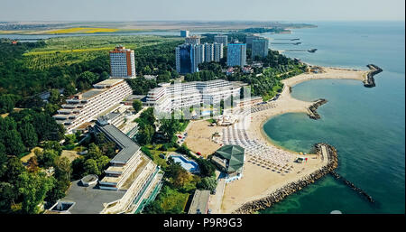 Drone aérien Vue de Neptun-Olimp Resort à la mer Noire en Roumanie Banque D'Images