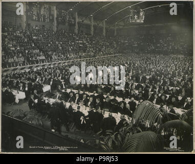 Chambre de Commerce 212 banquet pour Rt Hon RL Borden, KC LLD (Arena Gardens), Toronto, le 23 septembre 1912 (SH85-10-25998) Banque D'Images