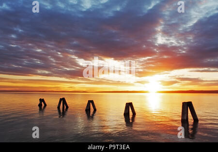 Lever tôt le matin sur la mer Banque D'Images
