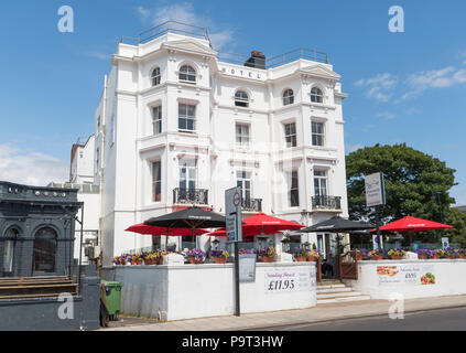 Restaurant italien avec brio au-dessus de l'hôtel sur Marine Parade, Worthing, West Sussex, Angleterre, Royaume-Uni. Banque D'Images