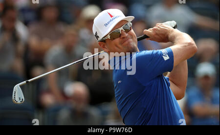 USA's Zach Johnson tees au large de la 3e au cours de la première journée de l'Open Championship 2018 à Carnoustie Golf Links, Angus. ASSOCIATION DE PRESSE Photo. Photo date : Jeudi 19 Juillet, 2018. Voir histoire PA GOLF Open. Crédit photo doit se lire : Jane Barlow/PA Wire. RESTRICTIONS : un usage éditorial uniquement. Pas d'utilisation commerciale. Utilisez uniquement de l'image fixe. L'Open Championship logo et lien clair avec le site web ouvert (TheOpen.com) à inclure sur le site web de l'édition. Banque D'Images