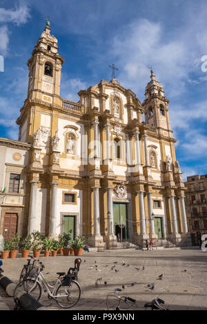 San Domenico sur la Piazza San Domenico, Palermo, Sicily, Italy, Europe Banque D'Images